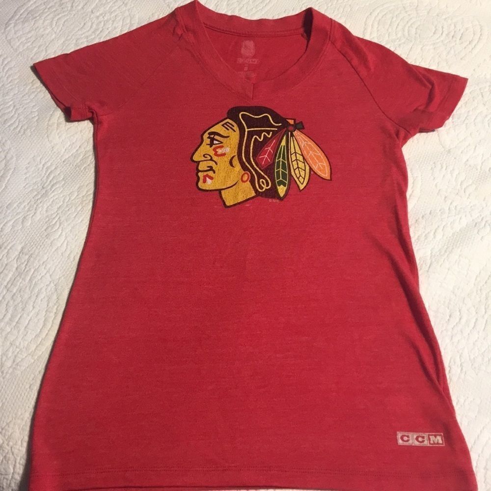 Blackhawks #7 Seabrook T shirt Small. 5/$25